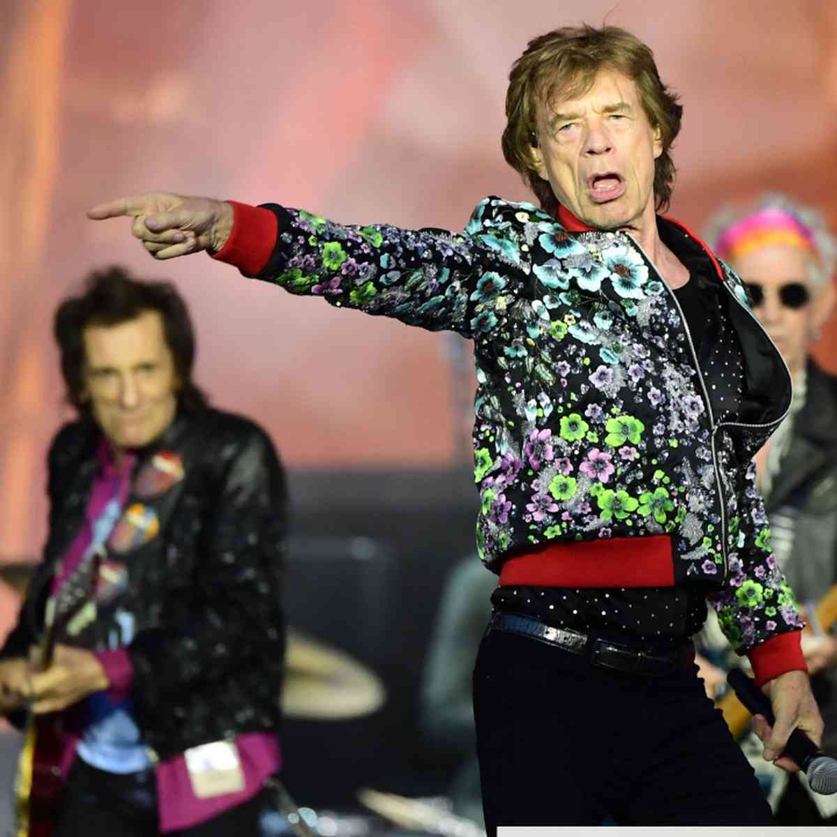 Mick Jagger celebra 80 anos em plena atividade, com festa em Londres e novo  álbum a caminho