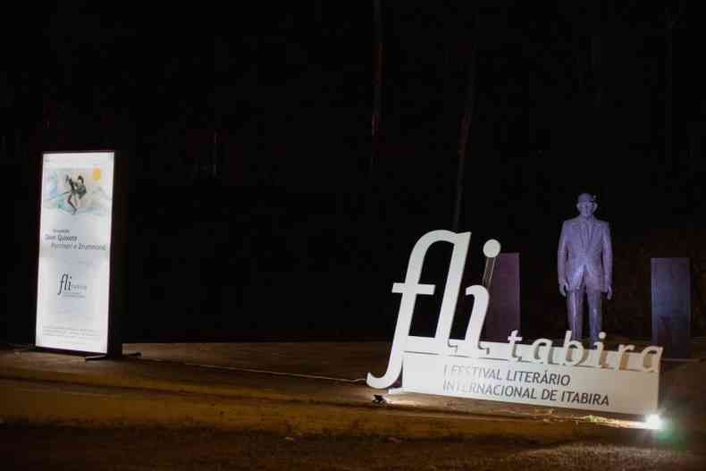 flitabira  realizada em Itabira, terra de Carlos Drummond de Andrade