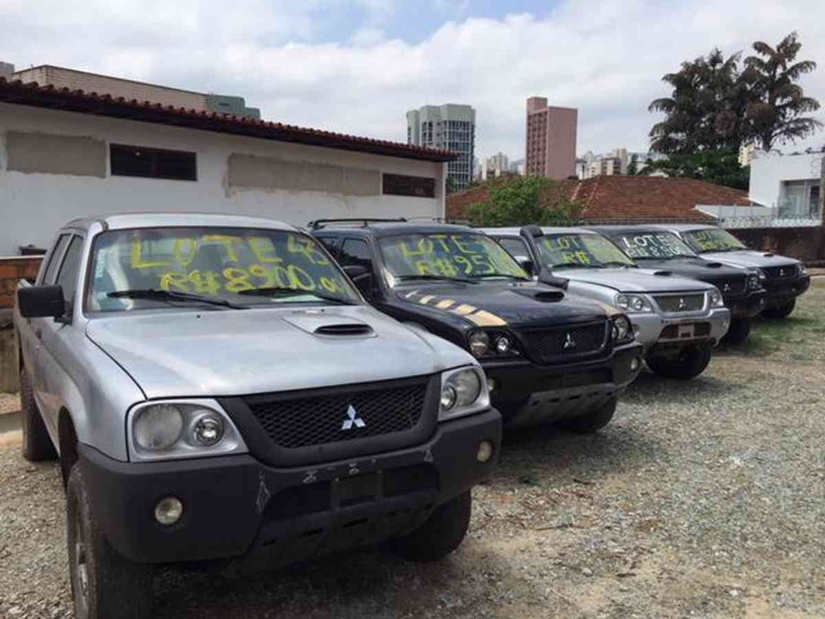 PF faz leilão online de carros em Goiás; confira como participar