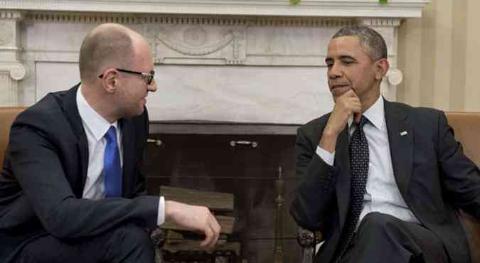 Primeiro ministro ucraniano Arseniy Yatsenyuk visita Barack Obama na Casa Branca(foto: Saul LOEB/AFP)