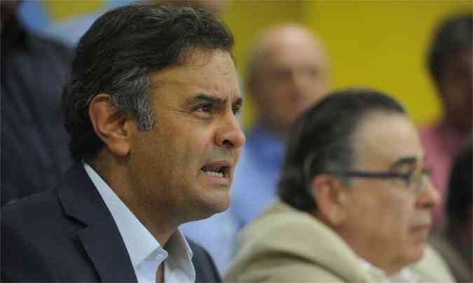 Segundo o presidente do PSDB de Minas, deputado Marcus Pestana, o senador Acio Neves no foi s manifestaes 