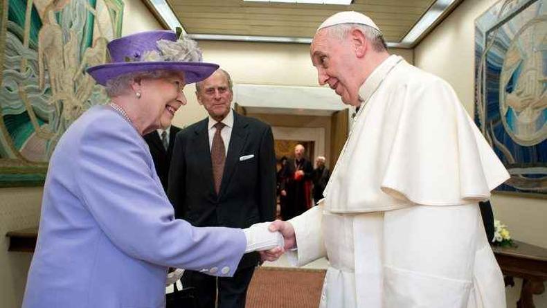 Rainha Eizabeth e o papa Francisco