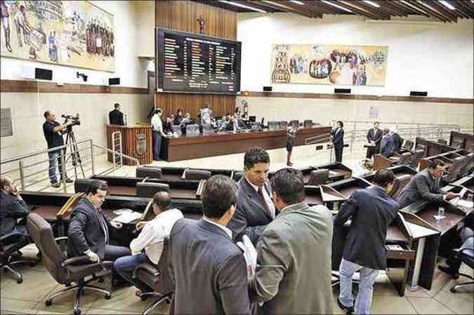 Na tera-feira, o qurum caiu, mas nessa quarta-feira os vereadores finalmente conseguiram aprovar projetos(foto: Juarez Rodrigues/EM/D.A Press)