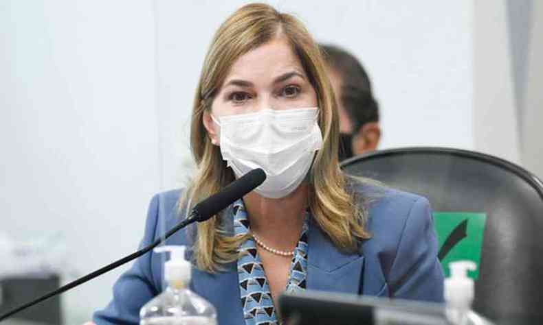 Mayra Pinheiro durante depoimento à CPI da COVID(foto: Jefferson Rudy/Senado)