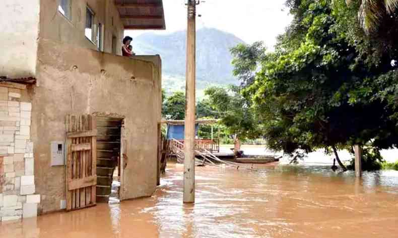 enchente em Governador Valadares