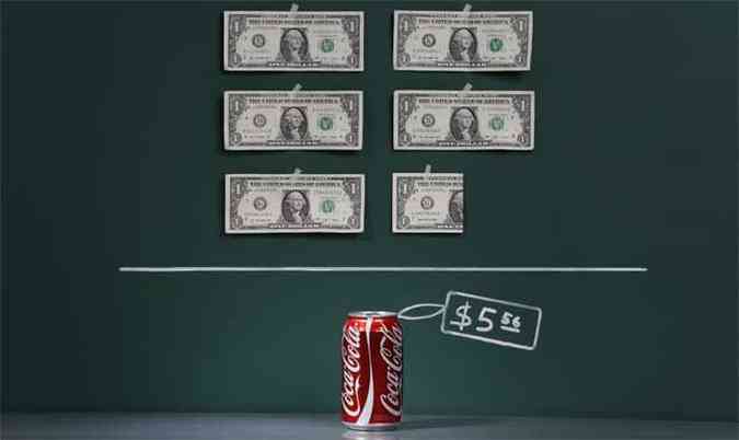 Uma lata de Coca-Cola custa U$S 5,56 em Caracas(foto: REUTERS/Carlos Garcia Rawlins)