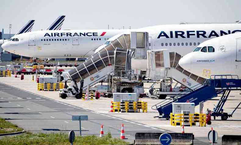 Desde ontem, o Aeroporto Charles de Gaule no recebe mais avies de companhias com origem em terminais brasileiros (foto: Thomas Samson/AFP)