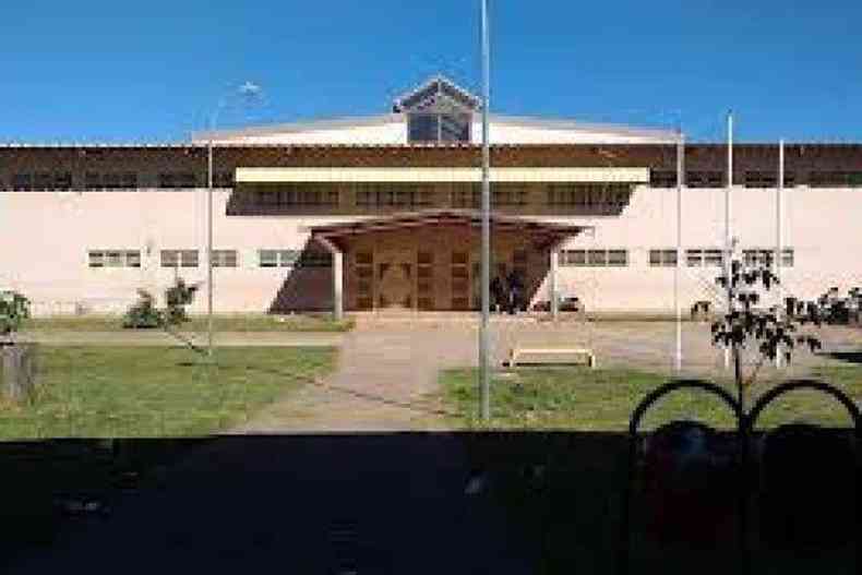 Fachada da unidade educacional