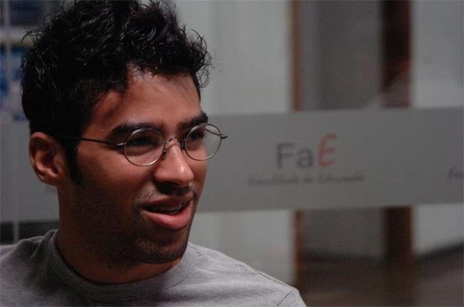 Passei em nono lugar. Mesmo sem o b�nus, conseguiria uma vaga no curso noturno - Jonas D'Alessandro, estudante de letras(foto: Marcos Michelin/EM/D.A Press)