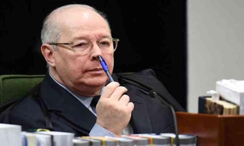 Decano do Supremo Tribunal Federal, ministro Celso de Melo, vai antecipar sua aposentadoria (foto: EVARISTO S/AFP)