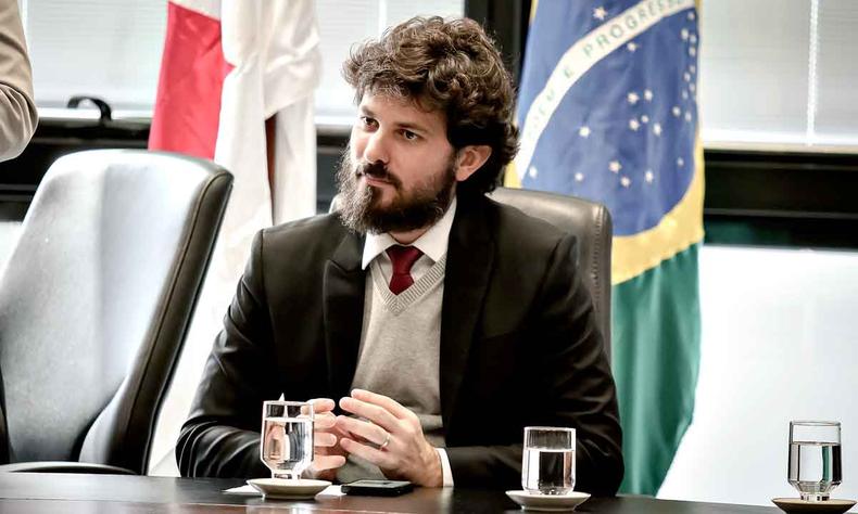 Deputado federal se reuniu com mais de 300 prefeitos no ltimo ms 