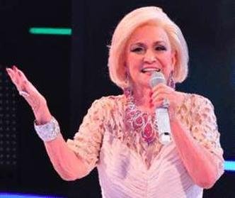 Hebe durante seu programa em abril (foto: WAYNE CAMARGO/DIVULGACAO)