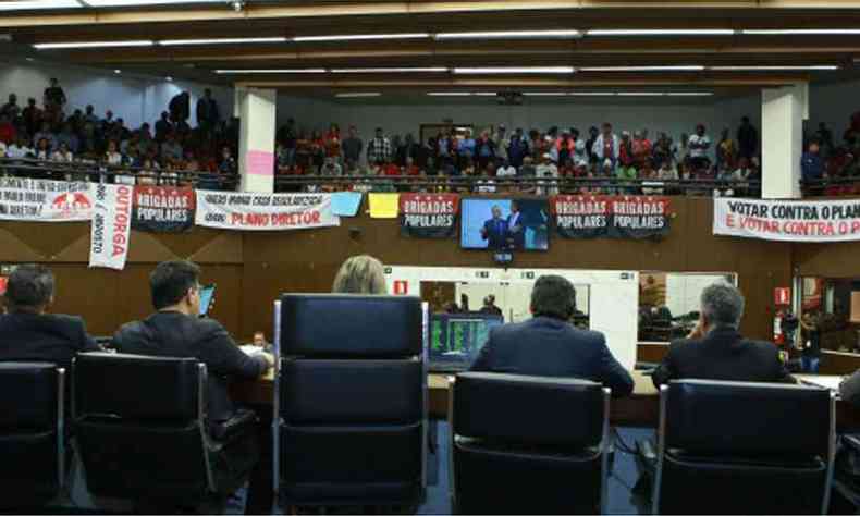 Plenrio da Cmara de BH na tarde dessa quinta-feira (6), durante votao em segundo turno do Plano Diretor da capital(foto: Karoline Barreto/CMBH)