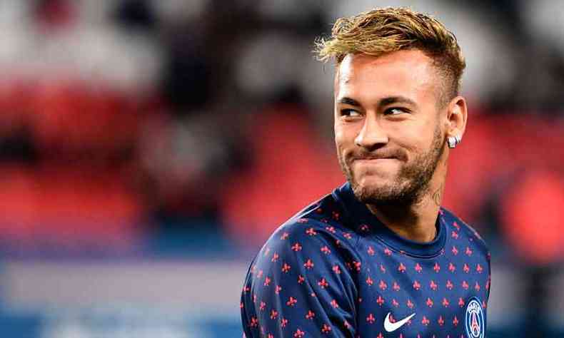 Neymar, agora na mira de Barcelona e Real Madrid, fica isolado no PSG: imagem corroda na Frana(foto: FRANCK FIFE/AFP %u2013 7/10/18)