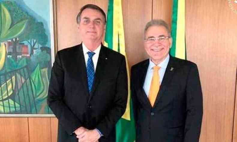 Presidente Jair Bolsonaro (sem partido) e o novo ministro da Sade, Marcelo Queiroga(foto: Reproduo)