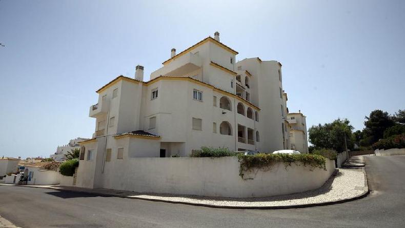 O bloco de apartamentos na Luz, no Algarve, Portugal, onde Madeleine McCann desapareceu