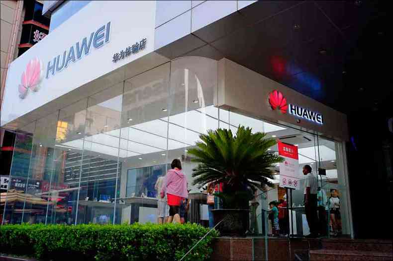 A Huawei chegou a fabricar telefones celulares no Brasil entre 2013 e 2014, mas o negcio no deslanchou(foto: DIVULGAO )