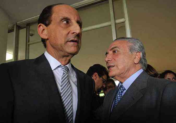 Presidente da Fiesp, Paulo Skaf, e o vice-presidente Michel Temer (foto: Jos Cruz/Abr - 5/12/12 )