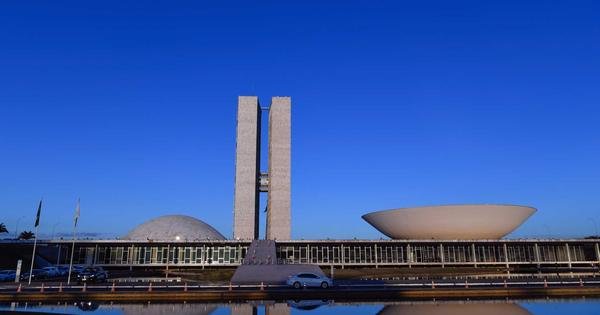 Coalizão por direitos das mulheres teme retrocessos com reforma política - Vimarsana News