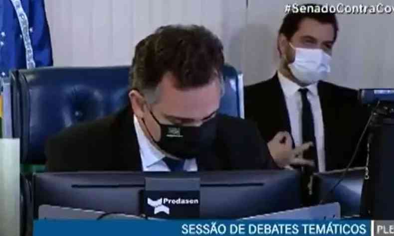 Gesto feito por Filipe Martins, assessor de Bolsonaro, tem conotao racista(foto: Reproduo/TV Senado)
