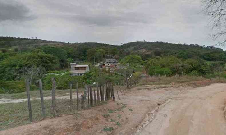 Polcia encontrou o corpo em uma mata, em Ribeiro das Neves(foto: Reproduo/Google Street View)