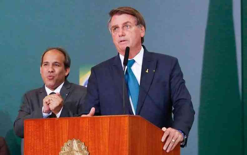 Bolsonaro discursa em cerimnia