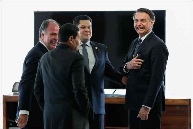 Com o presidente do Senado, Davi Alcolumbre, o senador Fernando Bezerra e o vice Hamilton Mouro, no Planalto: 