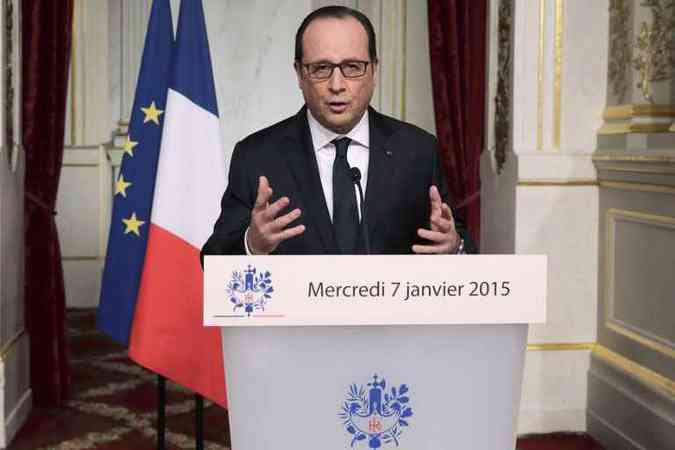 Hollande fez discurso curto e solene  Nao, transmitido por emissoras de televiso(foto: Philippe Wojazer/POOL/AFP)