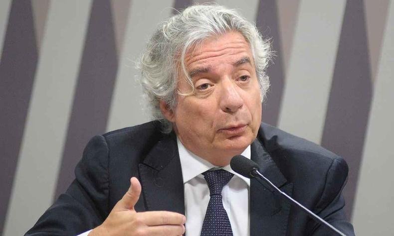 Comissao de Servicos de Infraestrutura (CI) realiza em 17 de agosto de 2016 audiencia publica para discutir a venda de ativos da Petrobras e o novo modelo do mercado brasileiro de gas natural. Em pronunciamento, o diretor do Centro Brasileiro de Infraestrutura, Adriano Pires