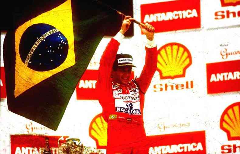Senna morreu aos 34 anos, em 1 de maio de 1994, aps se chocar contra muro no circuito de mola, na Itlia(foto: Gabriel Paiva/EM %u201324/3/1991)