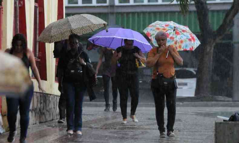 Chuva deve atingir Belo Horizonte at a prxima sexta-feira(foto: Juarez Rodrigues/EM/D.A Press.)