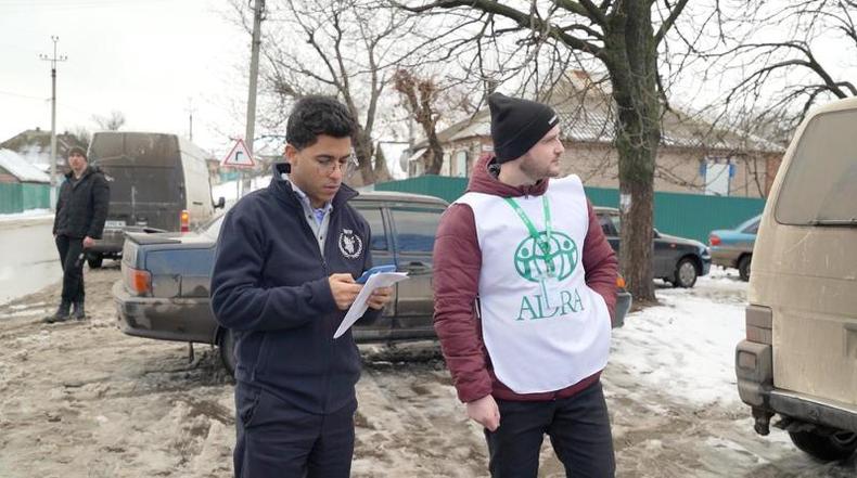 Rodrigo Mota em Sloviansk, Donetsk, durante missão para distribuição de alimentos (foto: Arquivo Pessoal) Rodrigo Mota durante missão na Ucrânia
