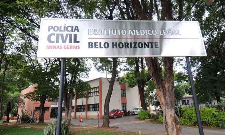 Corpo do paciente foi encaminhado ao Instituto Mdico Legal(foto: Leandro Couri/EM/D.A Press)