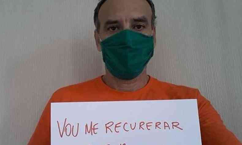 Mrcio Arajo, de 46 anos, est internado no Hospital Central de Fortaleza, no Cear(foto: Reproduo/ Instagram)