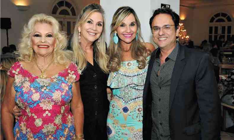 Aldija Starling de Carvalho Jorge com as filhas, Sandra e Monica, e Eduardo Vieira Carneiro