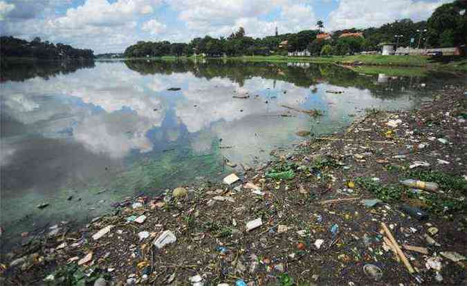 Relatrio do Igam mostra que Lagoa da Pampulha nunca esteve mais poluda(foto: Leandro Couri/EM/D.A Press)