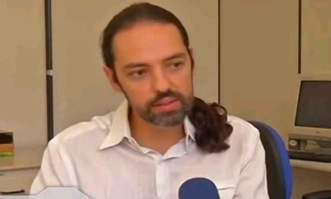 Diante da gravidade do caso, médicos de todo o país se mobilizam para ajudar Fóscolo(foto: Reproducao / TV UFMG/Dvilugacao ) Diante da gravidade do caso, médicos de todo o país se mobilizam para ajudar Fóscolo(foto: Reproducao / TV UFMG/Dvilugacao )