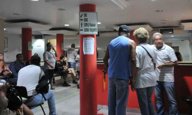 Com mais de 100 mortes no pa�s, surto de febre amarela lota postos de sa�de(foto: Jair Amaral/EM/DA Press)