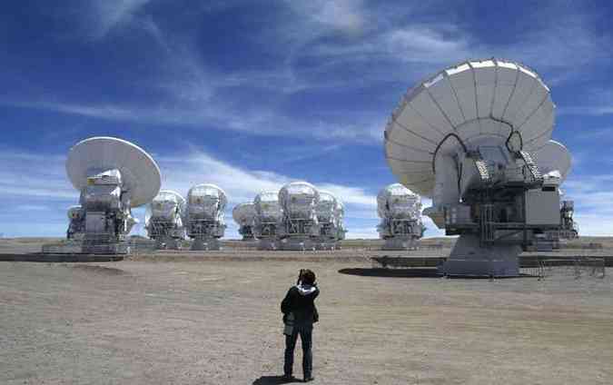 Em Maro, o ESO inaugurou o ALMA (Atacama Large Millimetre/Submillimetre Array), no Chile(foto: REUTERS/Ivan Alvarado)
