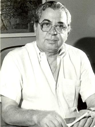 Hélio Amoni (1930-2019) no ambiente de trabalho nos Diários Associados(foto: Evandro Santiago/Arquivo EM) Hélio Amoni (1930-2019) no ambiente de trabalho nos Diários Associados(foto: Evandro Santiago/Arquivo EM)