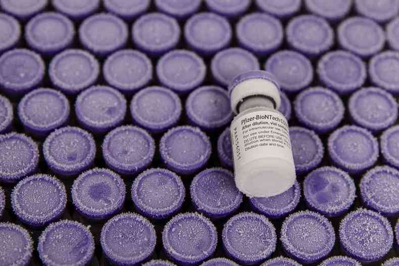 Vacina da Pfeizer contra a COVID-19  uma das candidatas(foto: Ariana Dreshler/AFP)