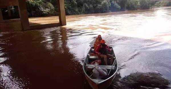 ENCONTRADO O CORPO DE MENINO ARRASTADO PELA CORRENTEZA DE RIO - RÁDIO VOZ DA VERDADE
