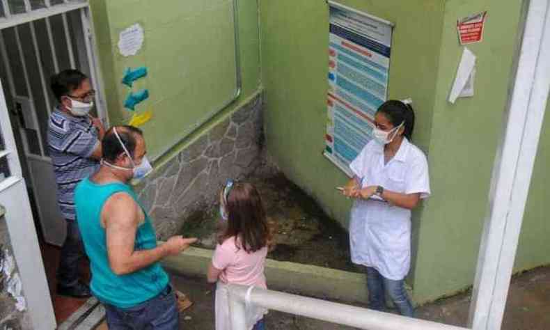 Vacinao contra gripe movimenta Centro de Sade Carlos Chagas, no Bairro Santa Efignia, nesta quinta (16). (foto: Leandro Couri/EM/ D.A Press)