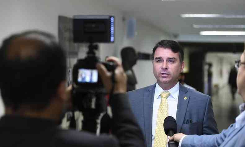 Senador Flávio Bolsonaro (PL-RJ) concede entrevista