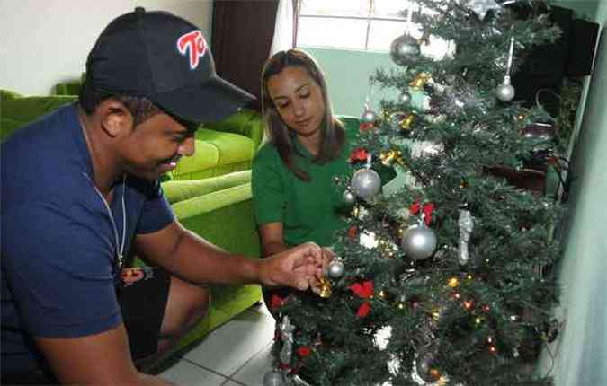 Carlos e Priscila se preparam para o Natal(foto: Paulo Filgueiras/EM/D.A Press)