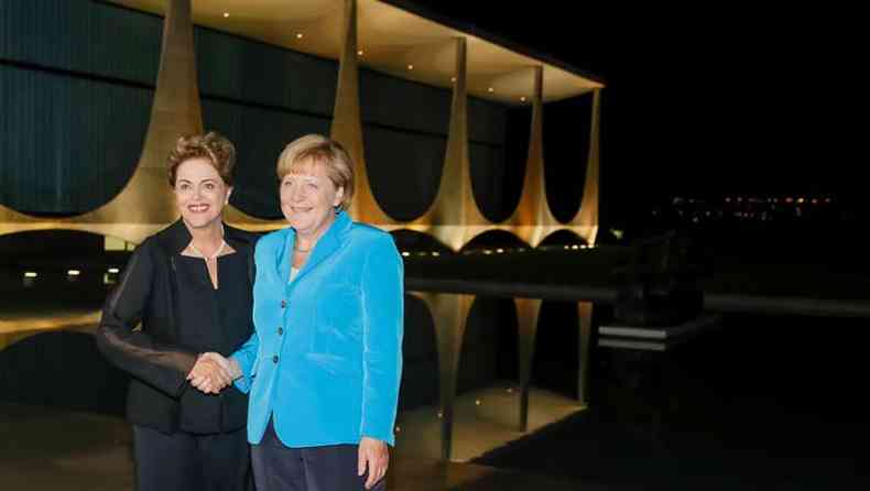 Presidente Dilma Rousseff e a chanceler da da Alemanha, Angela Merkel, no Palcio da Alvorada. (foto: Roberto Stuckert Filho/PR)