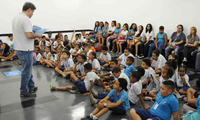 Contao de histrias no Salo do Livro Infantil e Juvenil de Minas Gerais 2019(foto: Juarez Rodrigues/EM/D.A Press)