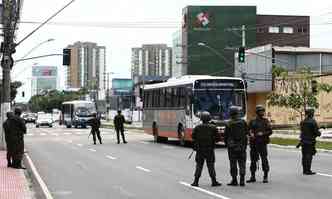 Integrantes do exrcito comearam a patrulhar as ruas de Vitria(foto: WILTON JUNIOR)