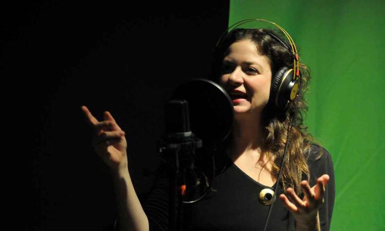  Alessandra Carneiro de Mendonça