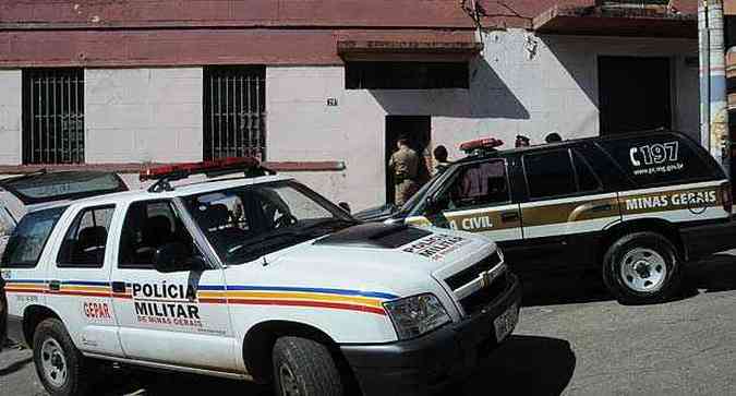 Local do crime na Rua Itapecerica, no Bairro Lagoinha(foto: Paulo Filgueiras/EM DA Press)